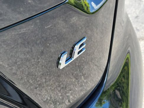 Used 2022 Toyota Corolla LE FWD image 6