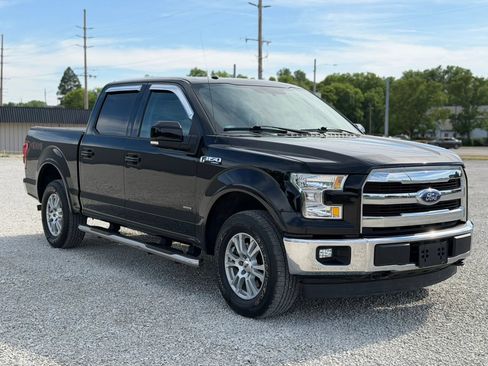 Used 2017 Ford F150 Lariat w/ Equipment Group 501A Mid AWD/4WD image 3