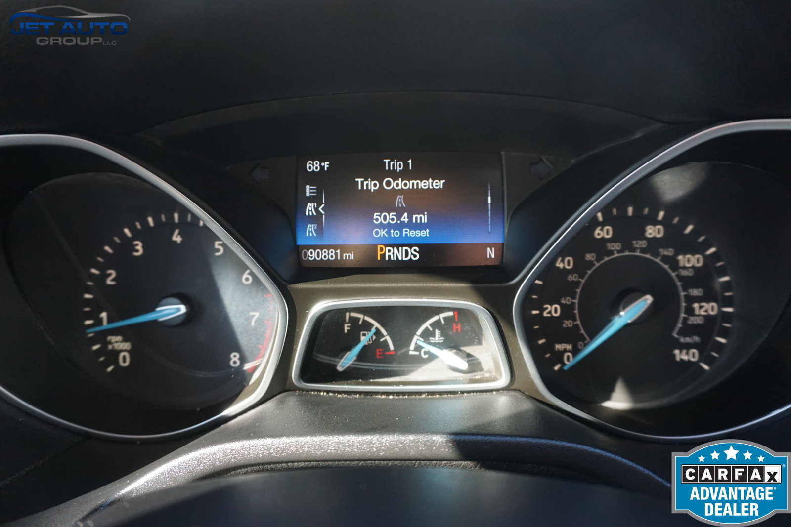 Used 2018 Ford Focus SE w/ SE Appearance Package FWD image 36