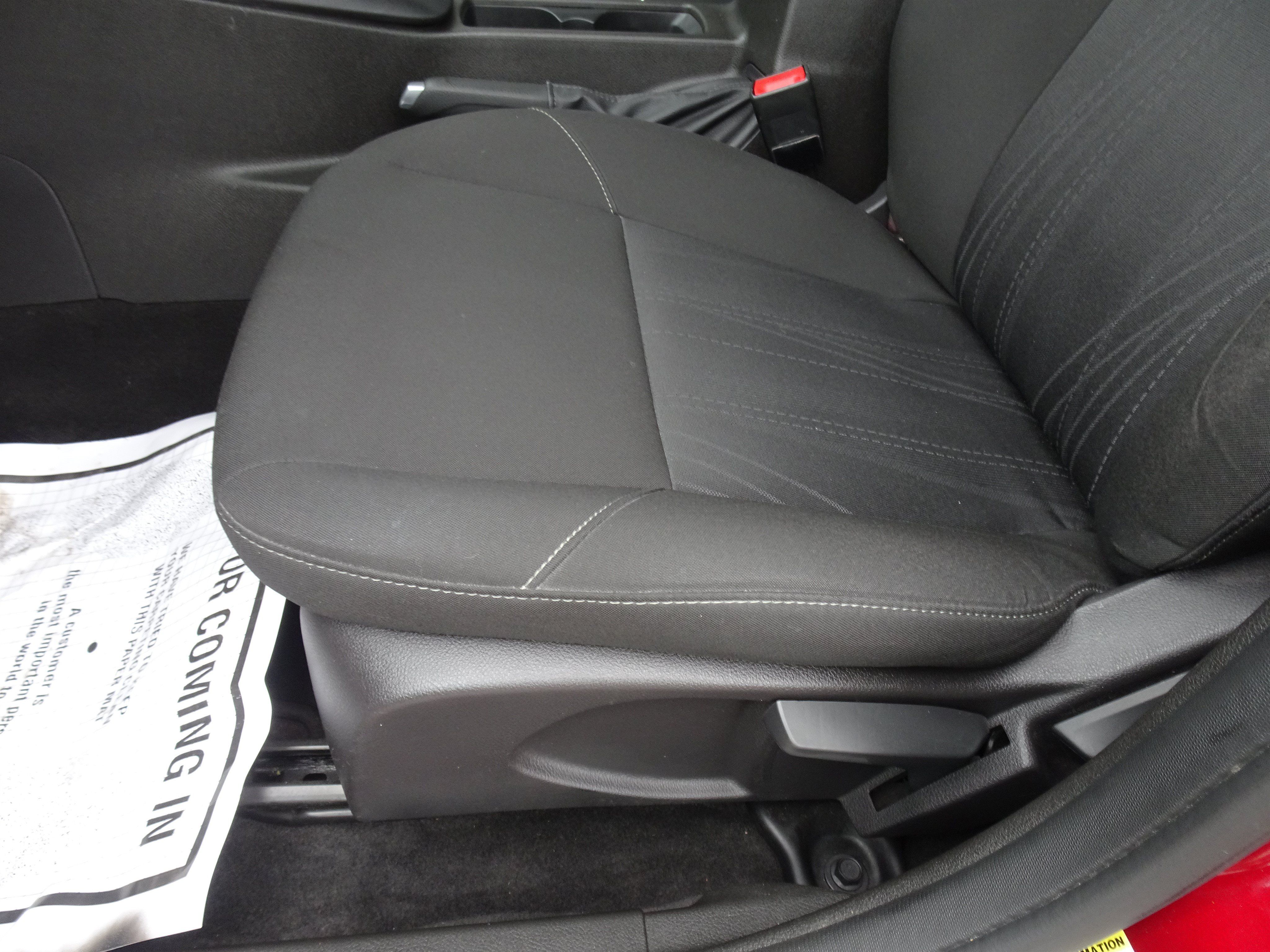 Used 2016 Ford Focus SE FWD image 9