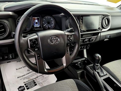 Certified 2023 Toyota Tacoma TRD Off-Road image 23