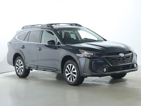 Certified 2023 Subaru Outback Premium image 9