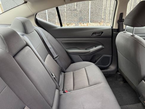 Used 2025 Nissan Altima 2.5 SV image 37