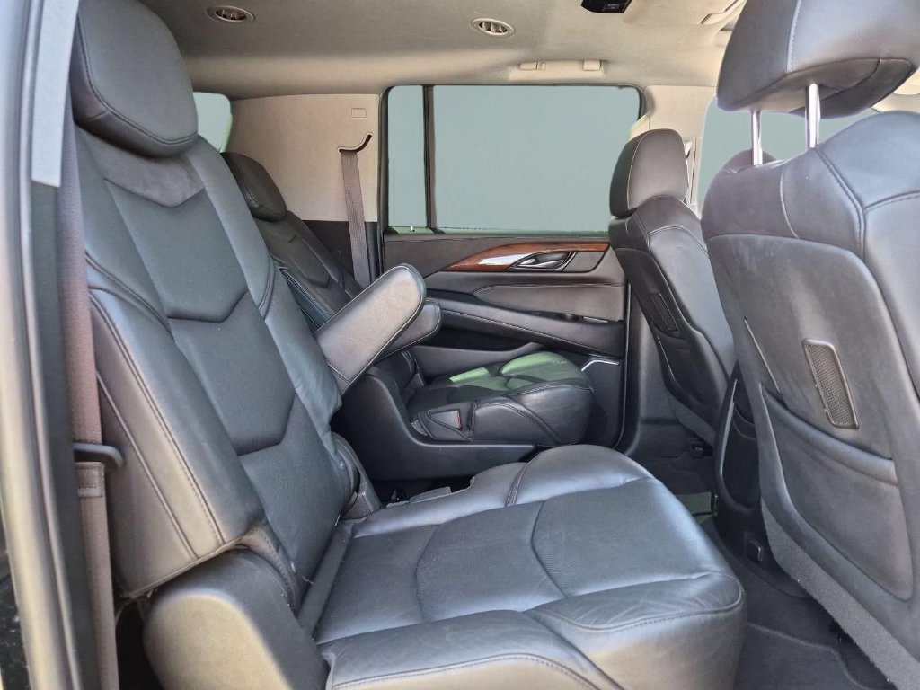 Used 2019 Cadillac Escalade ESV Premium Luxury AWD/4WD image 27
