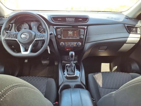 Used 2020 Nissan Rogue S FWD image 17