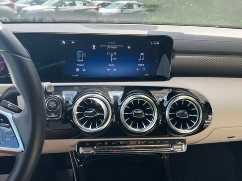 Certified 2025 Mercedes-Benz CLA 250 4MATIC image 18