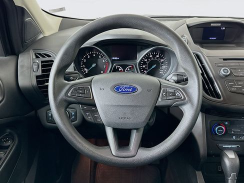 Used 2017 Ford Escape SE FWD image 17