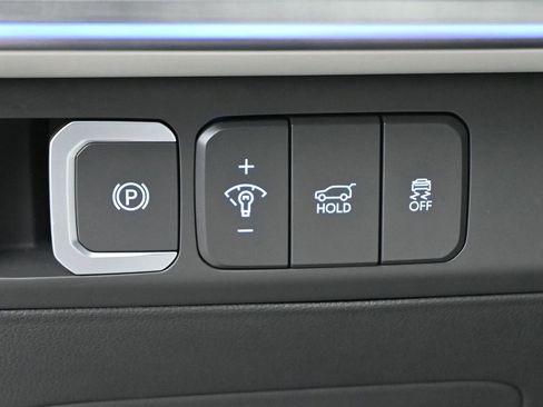 Used 2025 Hyundai Santa Fe Calligraphy image 6