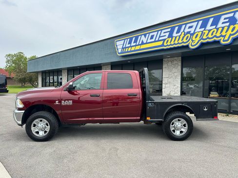 Used 2016 RAM 2500 Tradesman w/ Chrome Appearance Group AWD/4WD image 4