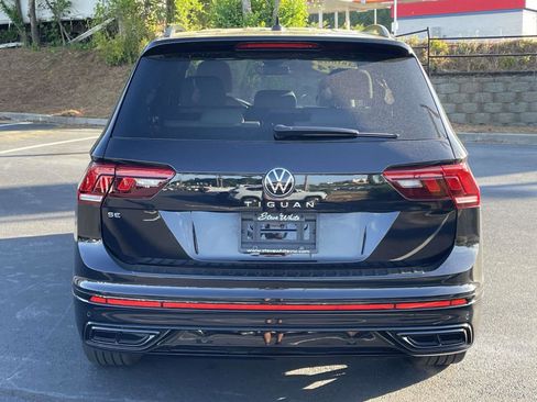 Certified 2024 Volkswagen Tiguan SE R-Line image 6