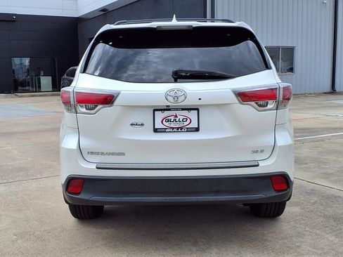 Used 2014 Toyota Highlander XLE FWD image 6