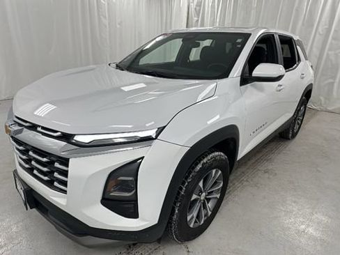 Used 2025 Chevrolet Equinox LT image 7