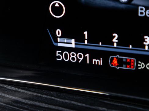 Used 2022 Cadillac Escalade Sport w/ Touring Package image 9