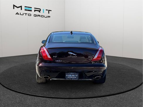 Used 2016 Jaguar XJ R-Sport image 8