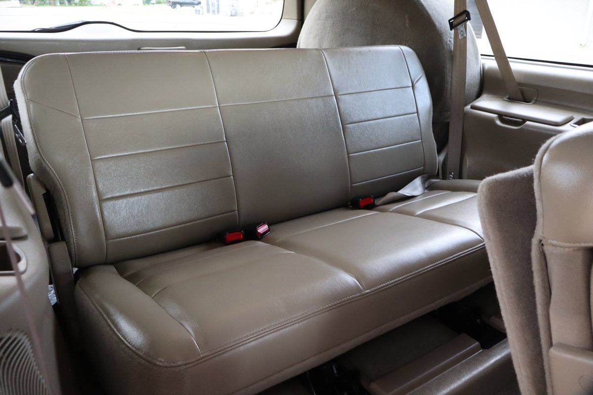 Used 2005 Ford Excursion Limited AWD/4WD image 22