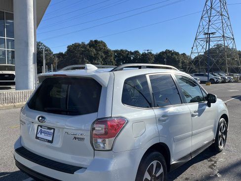 Used 2018 Subaru Forester 2.5i Premium image 3