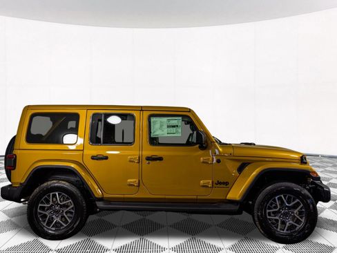 New 2026 Jeep Wrangler Unlimited Sahara AWD/4WD image 12