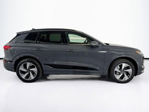 Used 2025 Audi Q6 e-tron Premium Plus image 4