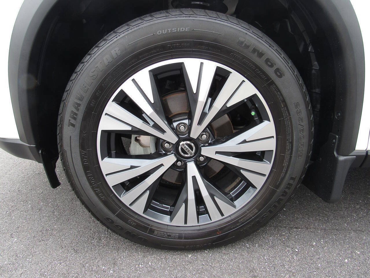 Used 2021 Nissan Rogue SV FWD image 12
