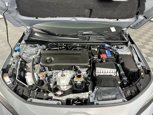 Used 2025 Honda Civic Sport image 31