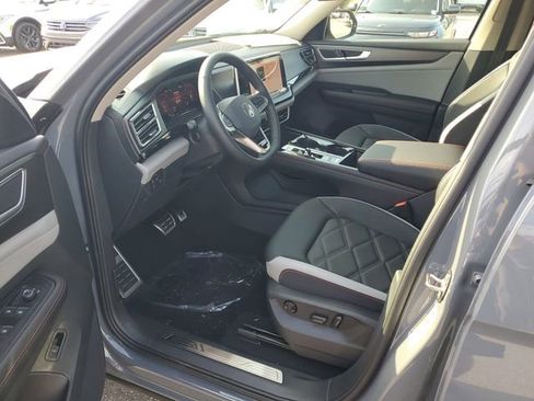 New 2026 Volkswagen Atlas Peak Edition AWD/4WD image 16