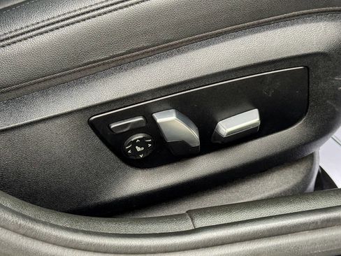 Used 2018 BMW 530i xDrive image 13