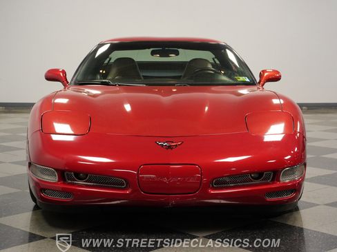 Used 1998 Chevrolet Corvette Coupe image 17