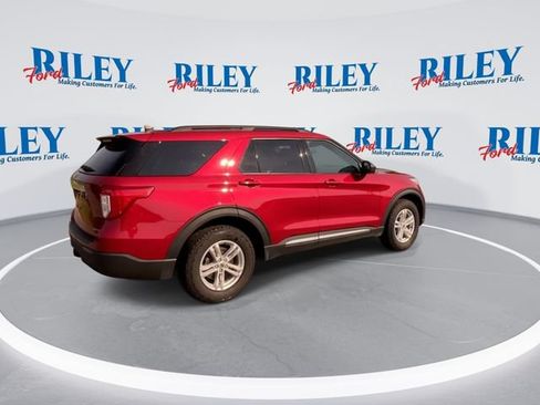 Used 2022 Ford Explorer XLT w/ Class IV Trailer Tow Package AWD/4WD image 9