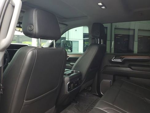 Used 2024 GMC Sierra 3500 Denali w/ Denali Reserve Package AWD/4WD image 10