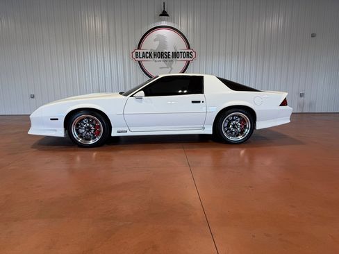 Used 1991 Chevrolet Camaro RS RWD image 3