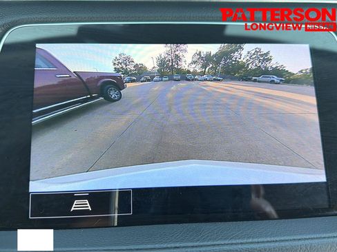 Used 2021 Cadillac XT4 Premium Luxury w/ Cold Weather Package FWD image 5