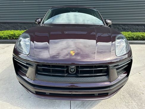 Certified 2024 Porsche Macan AWD/4WD image 8