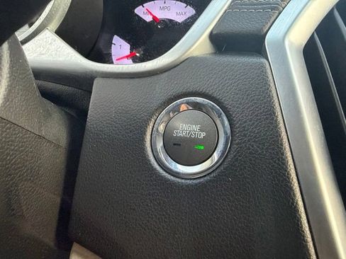 Used 2012 Cadillac SRX Luxury AWD/4WD image 30