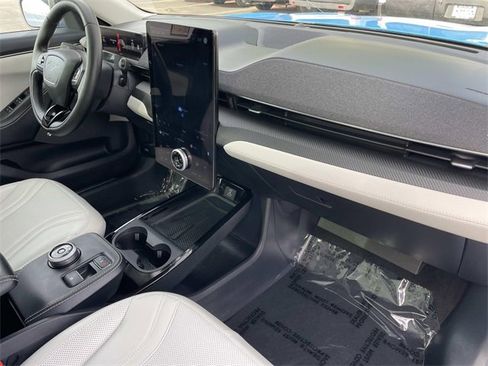 Certified 2022 Ford Mustang Mach-E Premium image 36