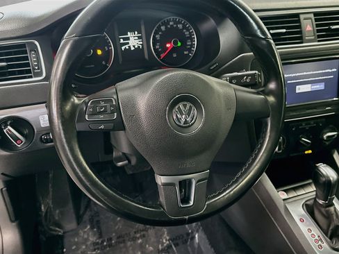 Used 2014 Volkswagen Jetta TDI FWD image 17