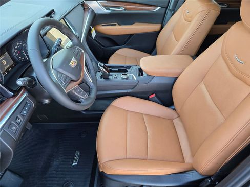 New 2026 Cadillac XT5 Premium Luxury w/ Driver Assist Package FWD image 11