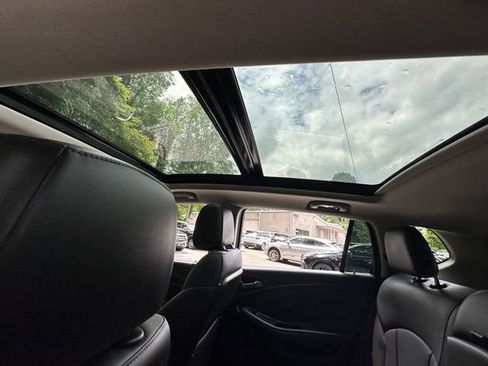 Used 2019 Buick Envision Premium w/ Driver Confidence Package image 37