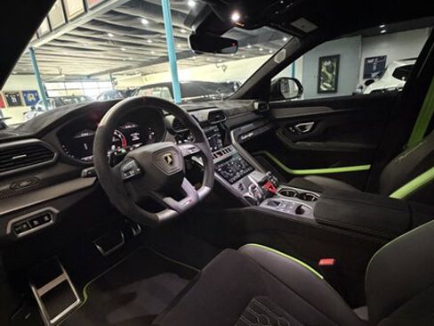 Used 2024 Lamborghini Urus Performante image 13