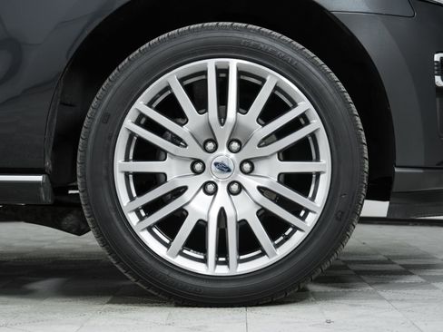 Used 2024 Ford Expedition Limited image 10