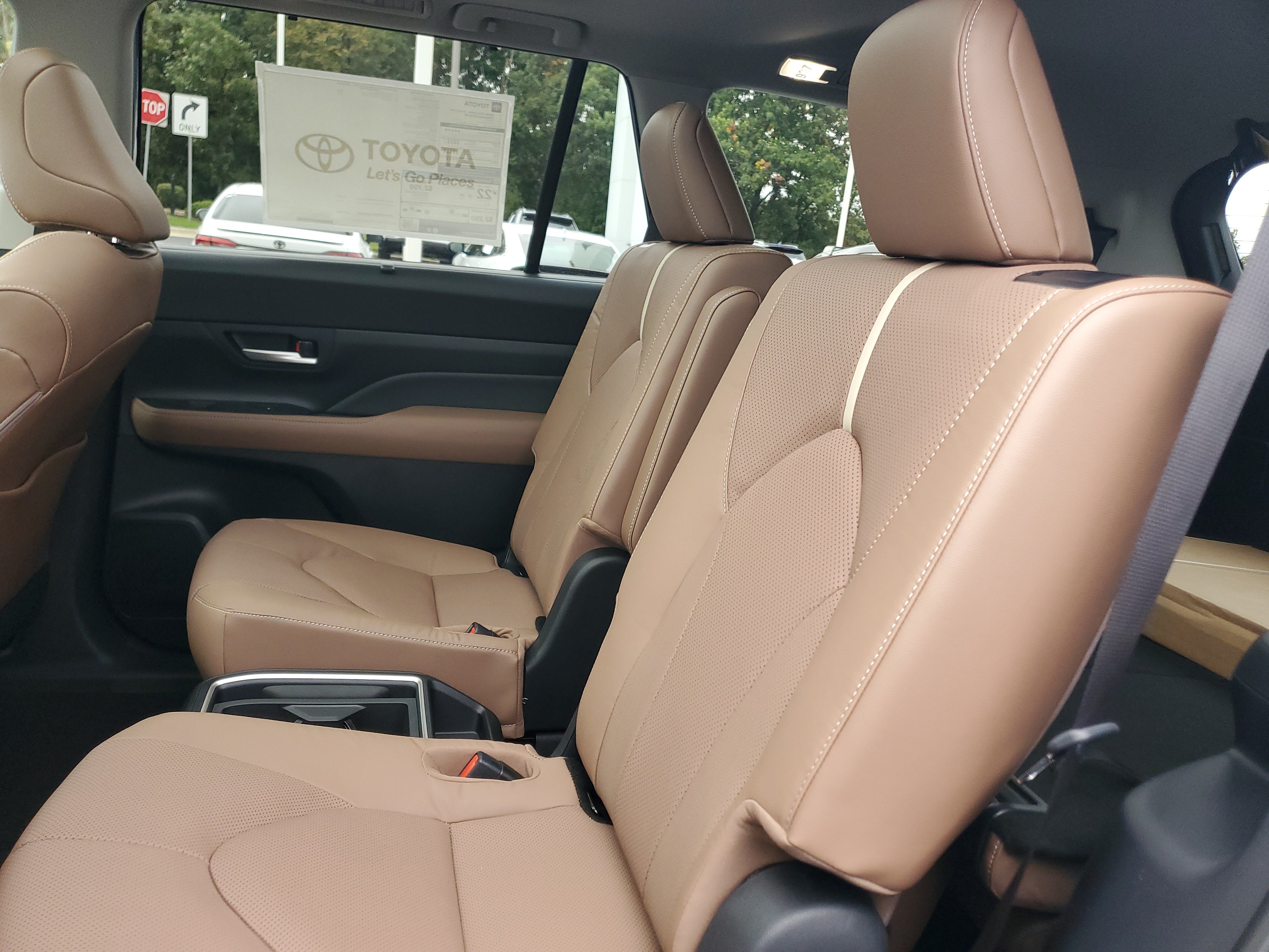 New 2026 Toyota Grand Highlander AWD image 12