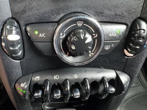 Used 2013 MINI Cooper Clubman S image 16