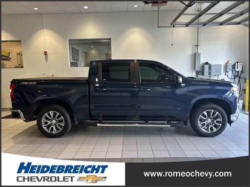 Used 2021 Chevrolet Silverado 1500 LT w/ All Star Edition Plus AWD/4WD image 2