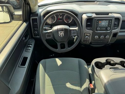 Used 2016 RAM 1500 Express w/ Popular Equipment Group AWD/4WD image 9