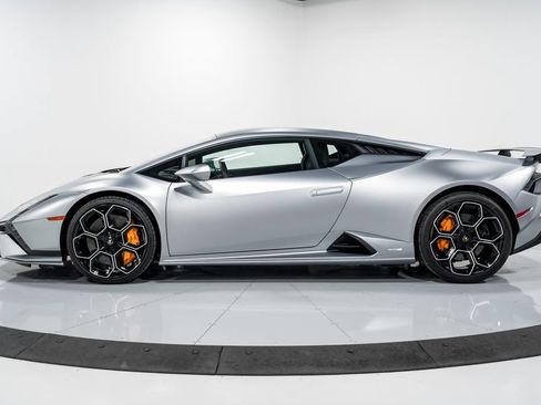 Used 2023 Lamborghini Huracan Tecnica RWD image 6