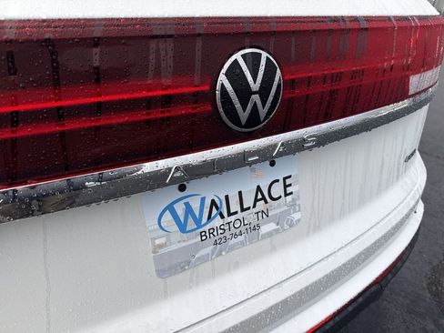 New 2026 Volkswagen Atlas Cross Sport SE AWD/4WD image 6