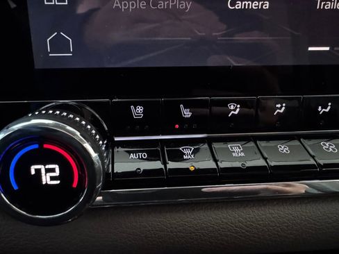 Certified 2026 GMC Canyon Denali image 23