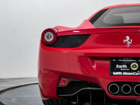 Used 2014 Ferrari 458 Italia Coupe RWD image 17
