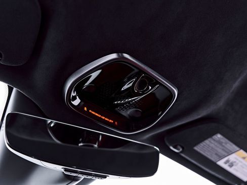 Used 2024 McLaren Artura RWD image 85
