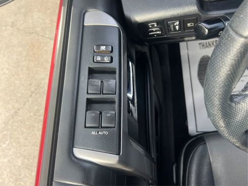 Used 2020 Toyota 4Runner SR5 Premium AWD/4WD image 33