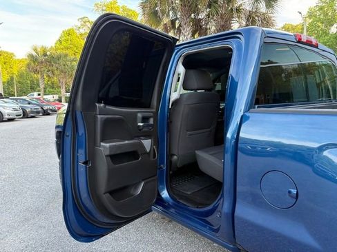 Used 2018 Chevrolet Silverado 1500 LT w/ All Star Edition AWD/4WD image 24